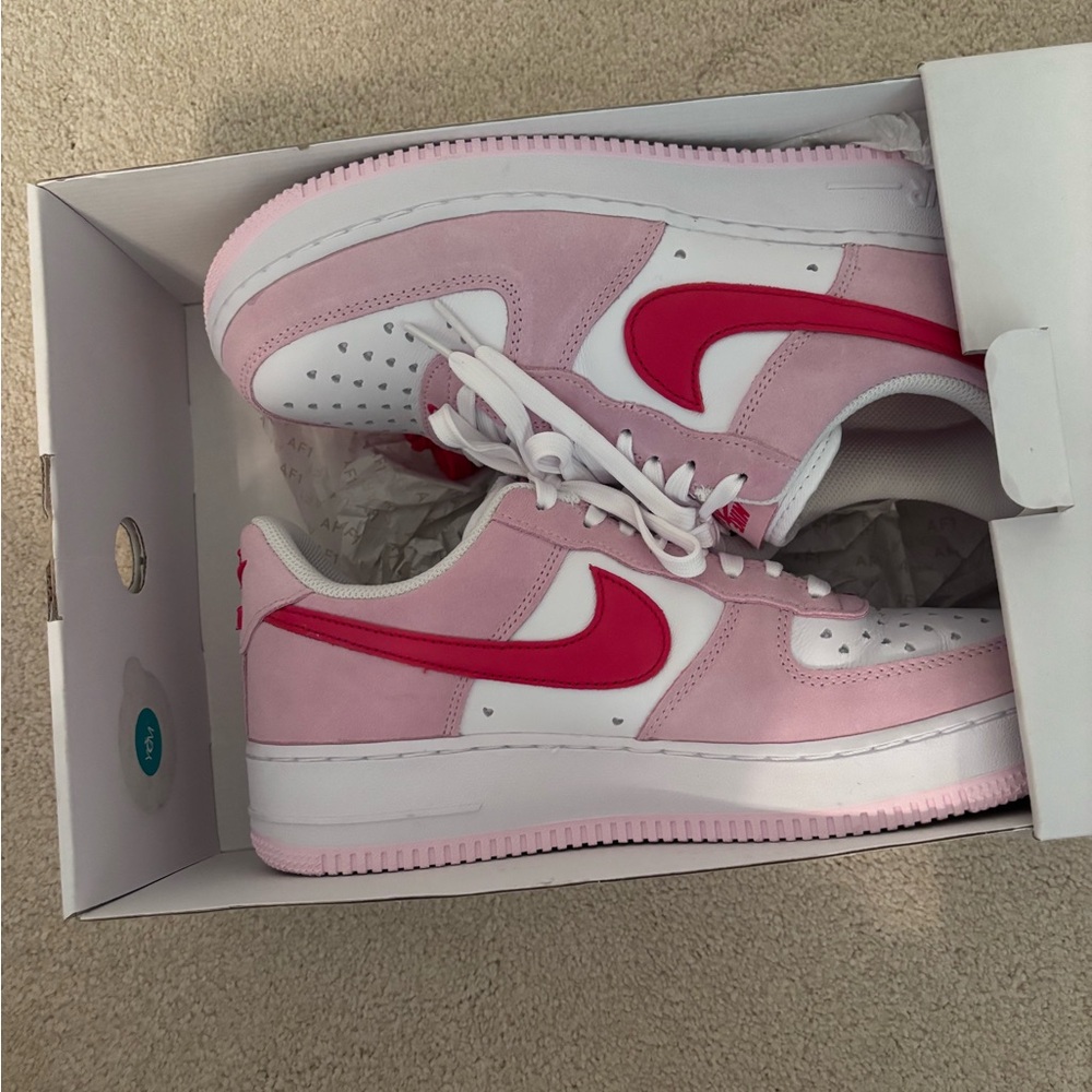 Nike Air Force 1 ‘07 QS 10.5 Sneaker